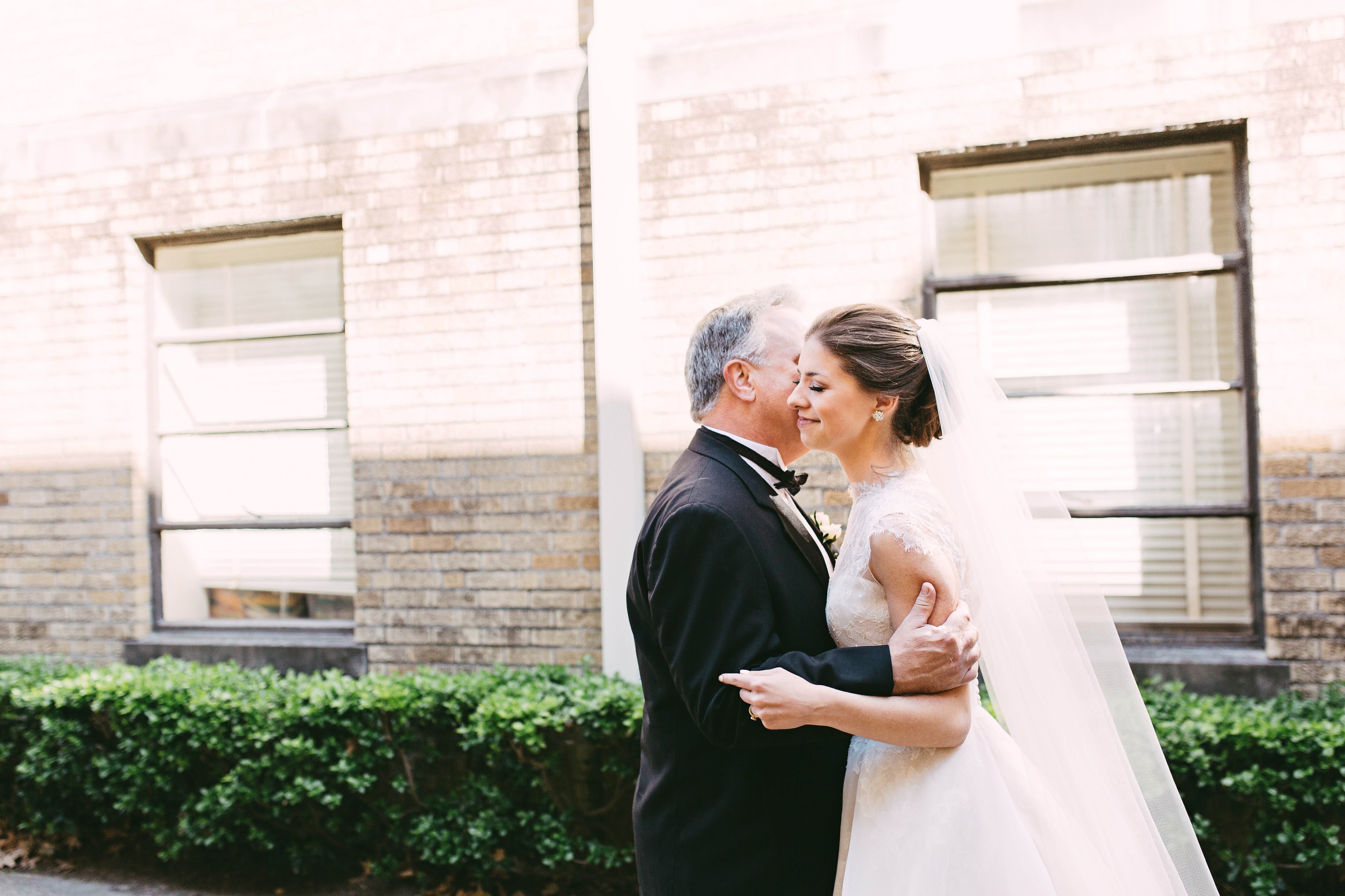 father-daughter-first-look