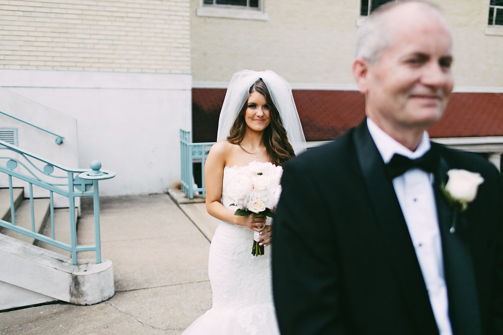 emotional-father-daughter-first-look