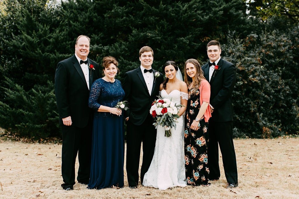 emotional-wedding-family-photos