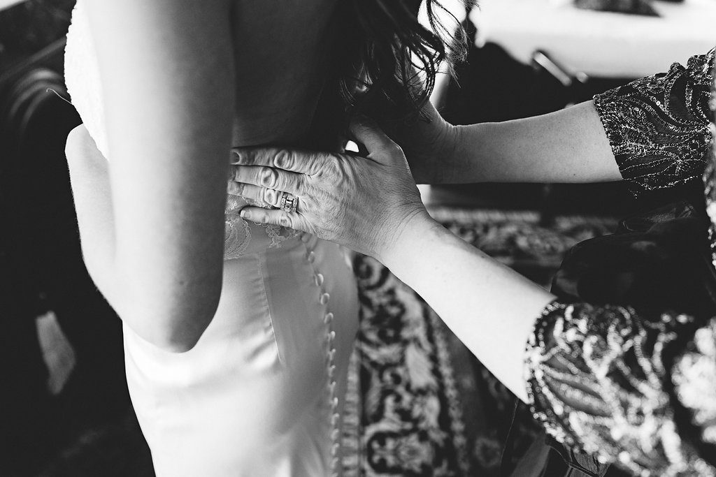 mom-helping-bride-get-ready