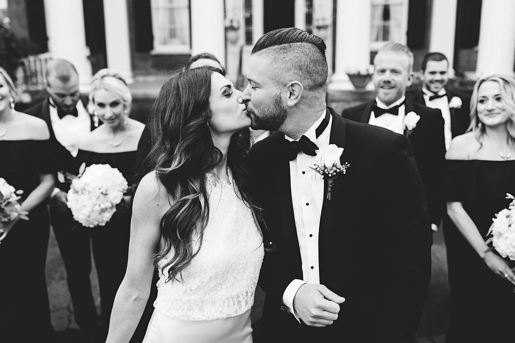 black-and-white-bridal-party