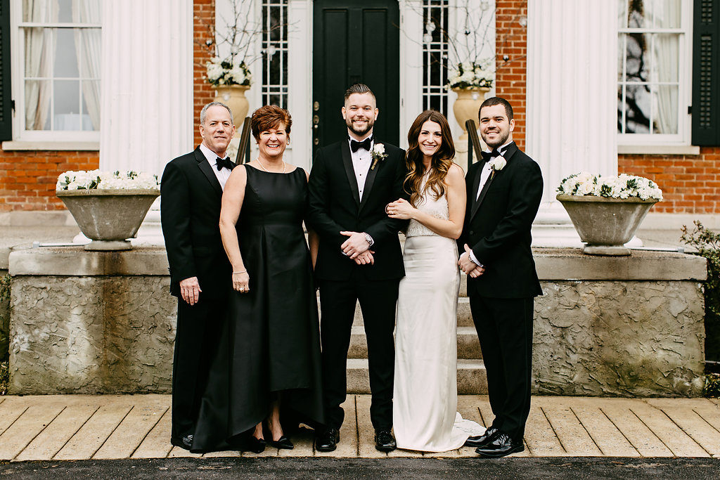 black-and-white-bridal-party