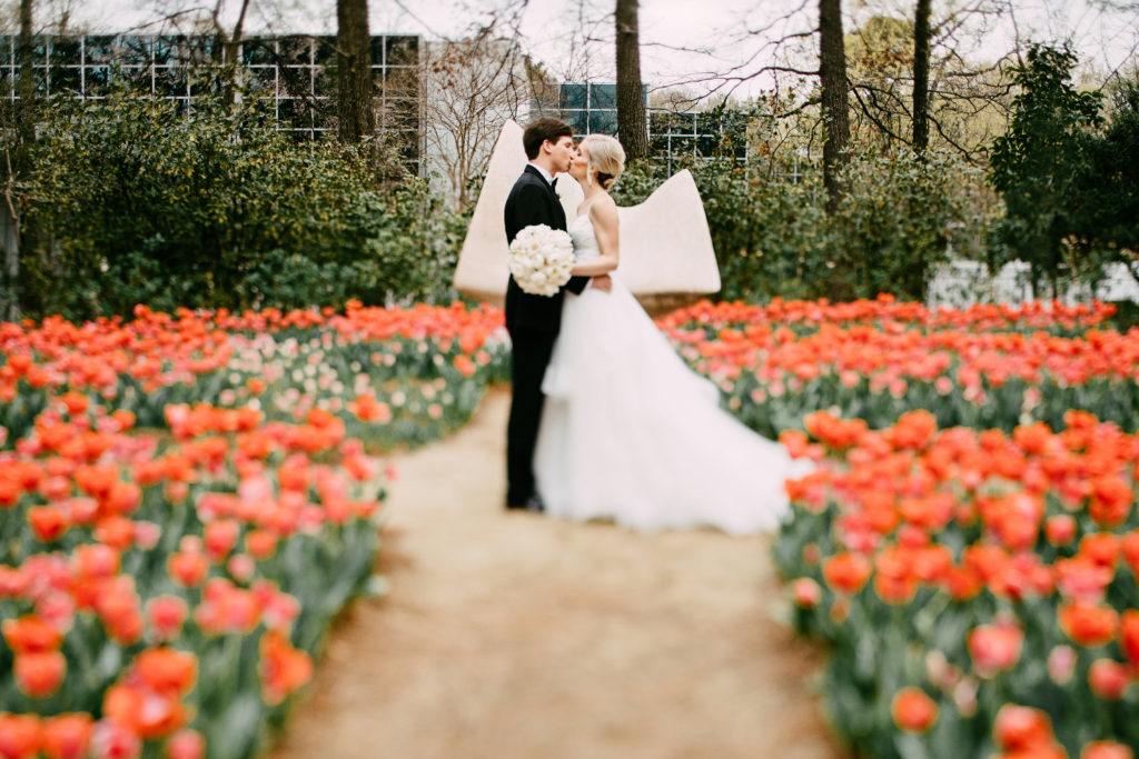 spring-wedding-with-tulips