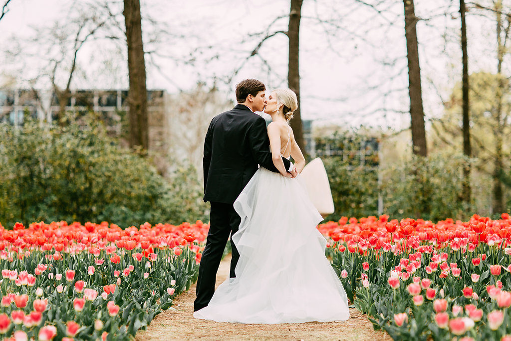 spring-wedding-with-tulips