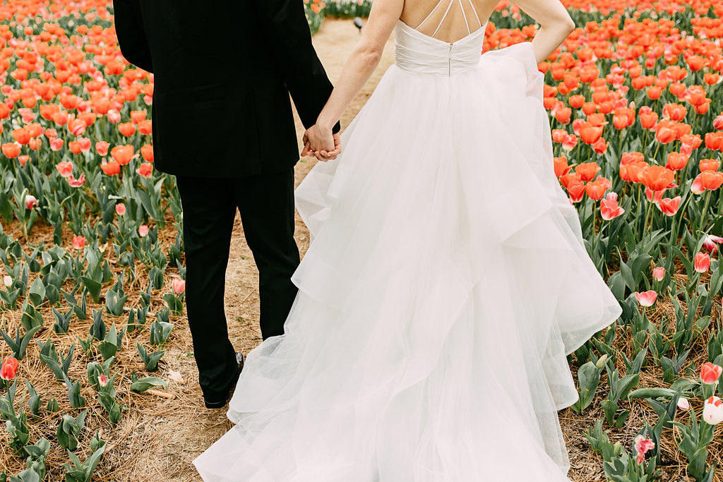 spring-wedding-with-tulips