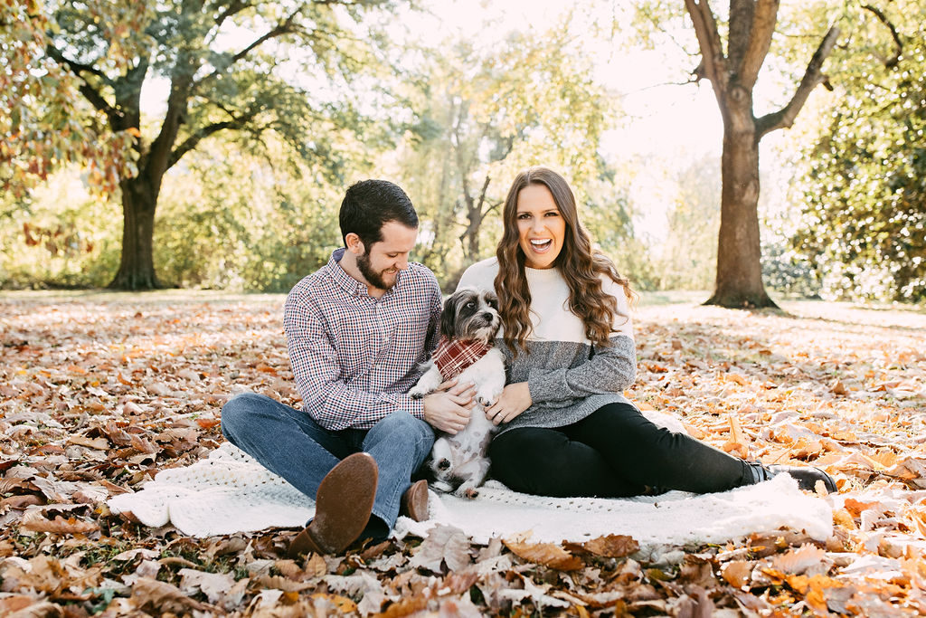 engagement-photos-with-dogs
